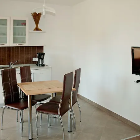Fineda Grande-3 Apartament *
